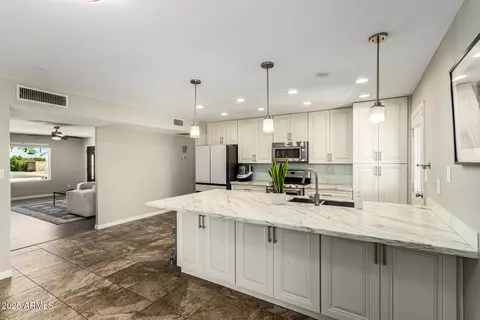 Kitchen - 1659 E Palmcroft Dr, Tempe, AZ 85282 photo 3 of 3