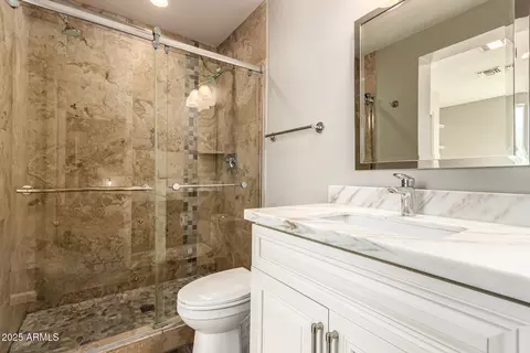 Bath - 1659 E Palmcroft Dr, Tempe, AZ 85282 photo 1 of 3