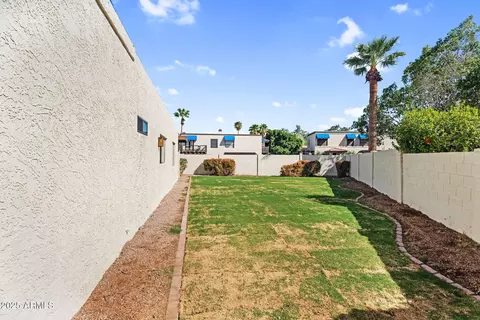 Exterior - 4727 Euclid Ave, Phoenix, AZ 85044 photo 5 of 6