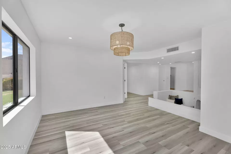 Living - 4727 Euclid Ave, Phoenix, AZ 85044 photo 2 of 3