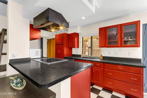 Kitchen - 1101 E North Ln #3, Phoenix, AZ 85020 photo 3 of 7
