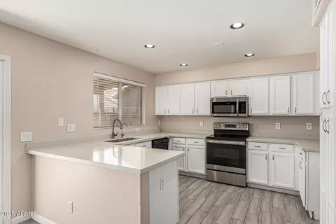 Kitchen - 1317 E Park Ave, Gilbert, AZ 85234 photo 3 of 4