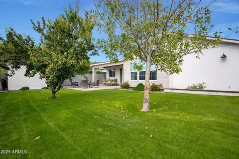 Exterior - 807 E State Ave, Phoenix, AZ 85020 photo 5 of 7