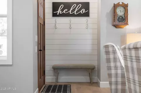 Entry Way - 807 E State Ave, Phoenix, AZ 85020 photo 1 of 6