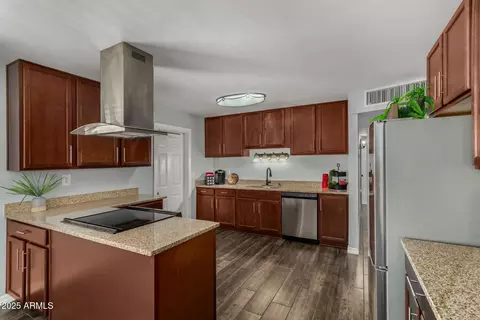 Kitchen - 2041 E 3rd Dr, Mesa, AZ 85204 photo 3 of 4