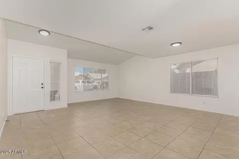 8519 W Berkeley Rd, Phoenix, AZ 85037 photo 2