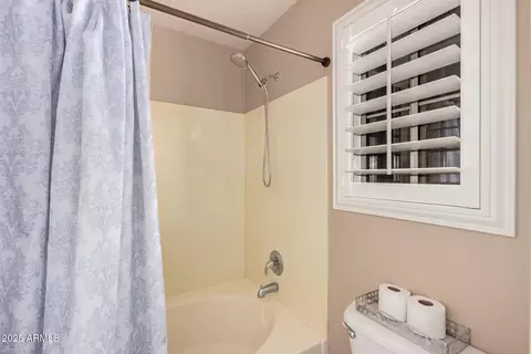 Bath - 3291 E Devonshire Ave, Gilbert, AZ 85297 photo 4 of 5