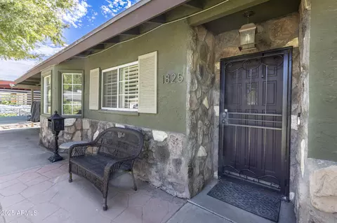 1825 E Medlock Dr, Phoenix, AZ 85016