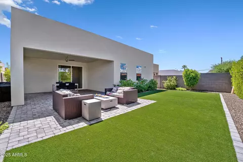 Exterior - 2914 E Blanche Dr, Phoenix, AZ 85032 photo 4 of 5