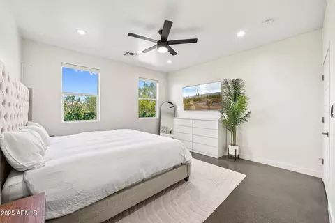 Bedroom - 2914 E Blanche Dr, Phoenix, AZ 85032 photo 2 of 3