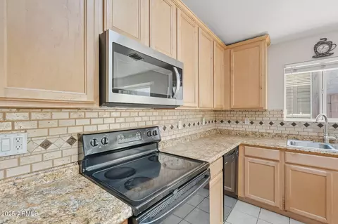2024 W Carter Rd, Phoenix, AZ 85041 photo 16