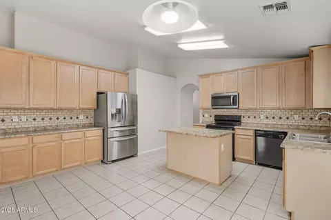 2024 W Carter Rd, Phoenix, AZ 85041 photo 20