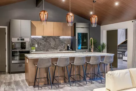 Kitchen - 3601 E Colter St, Phoenix, AZ 85018 photo 4 of 5