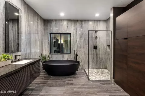 Bath - 3601 E Colter St, Phoenix, AZ 85018 photo 1 of 3