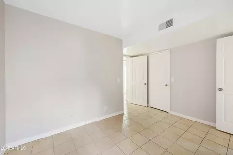 Bedroom - 1172 E Cochise Dr, Phoenix, AZ 85020 photo 2 of 3