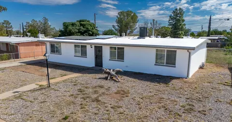 312 2nd St, Huachuca City, AZ 85616