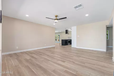 3121 W Hearn Rd, Phoenix, AZ 85053 photo 10