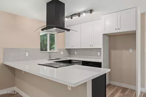 3121 W Hearn Rd, Phoenix, AZ 85053 photo 5