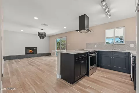 3121 W Hearn Rd, Phoenix, AZ 85053 photo 3