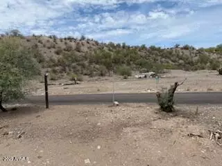 78182 E Green Lantern Rd #-, Winkelman, AZ 85192