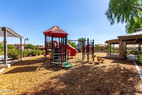 View/Area - 3724 E Trinity Ln, Chandler, AZ 85286 photo 8 of 18
