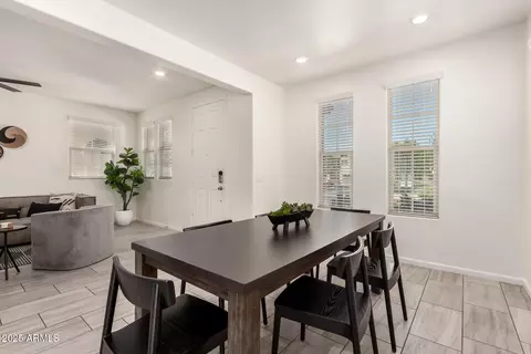 Dining - 3724 E Trinity Ln, Chandler, AZ 85286 photo 2 of 2
