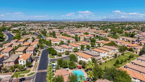 View/Area - 3724 E Trinity Ln, Chandler, AZ 85286 photo 9 of 18