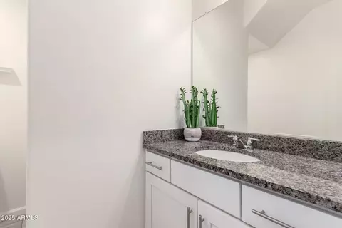 Bath - 3724 E Trinity Ln, Chandler, AZ 85286 photo 1 of 4