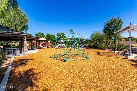 View/Area - 3724 E Trinity Ln, Chandler, AZ 85286 photo 7 of 18