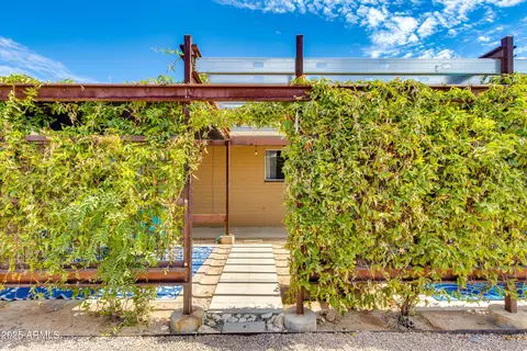 4819 E Cambridge Ave, Phoenix, AZ 85008