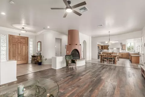 Living - 6619 E Quail Hideaway Ln, Apache Junction, AZ 85119 photo 2 of 3