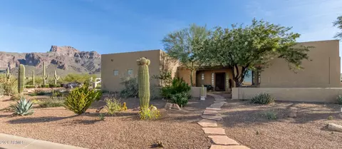 6619 E Quail Hideaway Ln, Apache Junction, AZ 85119