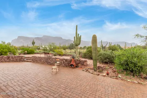 Exterior - 6619 E Quail Hideaway Ln, Apache Junction, AZ 85119 photo 9 of 10