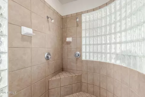 Bath - 6619 E Quail Hideaway Ln, Apache Junction, AZ 85119 photo 3 of 3