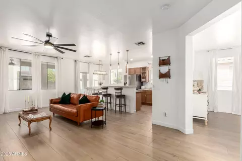 Entry Way - 4714 N 95th Dr, Phoenix, AZ 85037 photo 1 of 2