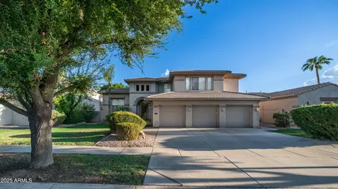 1951 W Bartlett Ct, Chandler, AZ 85248