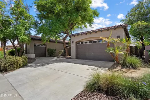 Exterior - 655 E Bellerive Pl, Chandler, AZ 85249 photo 2 of 6