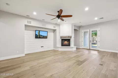 Living - 11346 E Spaulding Ave, Mesa, AZ 85212 photo 5 of 10