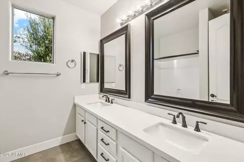 Bath - 11346 E Spaulding Ave, Mesa, AZ 85212 photo 3 of 4