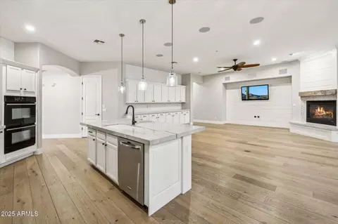 Living - 11346 E Spaulding Ave, Mesa, AZ 85212 photo 3 of 10