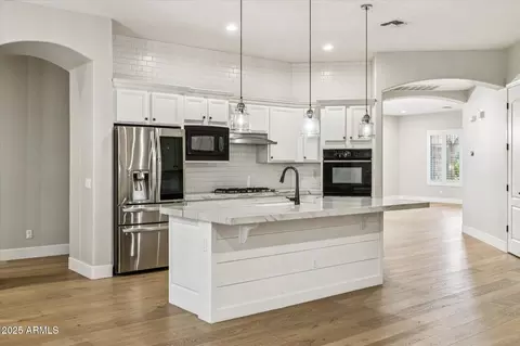 Kitchen - 11346 E Spaulding Ave, Mesa, AZ 85212 photo 3 of 3