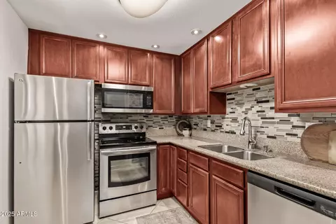 4354 N 82nd St #167, Scottsdale, AZ 85251