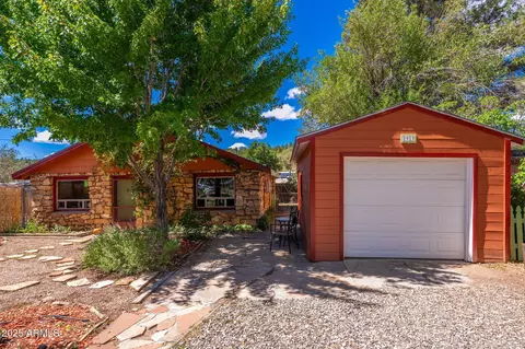 1913 N East St, Flagstaff, AZ 86004