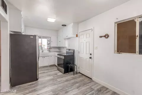 Entry Way - 413 E 3rd St, Eloy, AZ 85131 photo 1 of 2