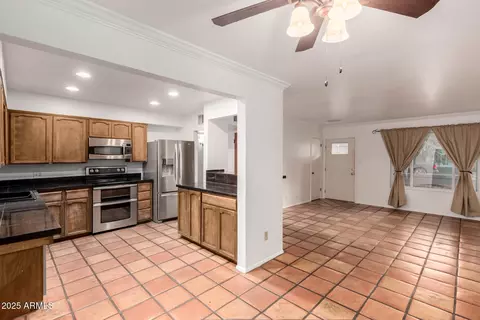 4614 E Cypress St, Phoenix, AZ 85008 photo 13