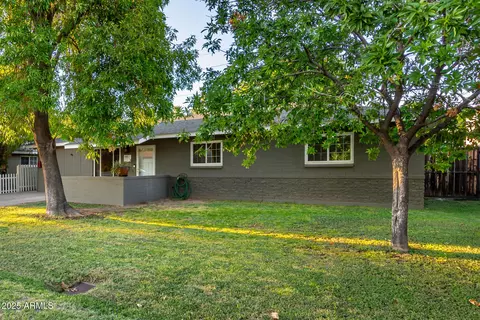 4614 E Cypress St, Phoenix, AZ 85008 photo 4