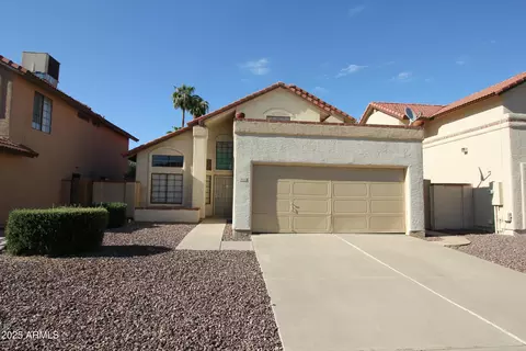 932 E Manor Dr, Chandler, AZ 85225
