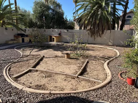 Exterior - 932 E Manor Dr, Chandler, AZ 85225 photo 5 of 5