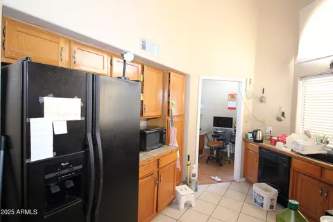 Kitchen - 932 E Manor Dr, Chandler, AZ 85225 photo 2 of 2