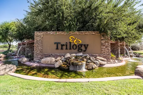 View/Area - 4532 E Indigo St, Gilbert, AZ 85298 photo 1 of 5
